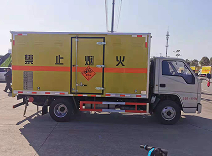 宁明爆破器材运输车技术升级与安全合规新趋势